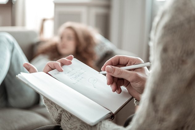 Ako sa vyrovnať s najhorším: môže expresívne písanie prispieť k lepšiemu zdraviu? (1. časť)